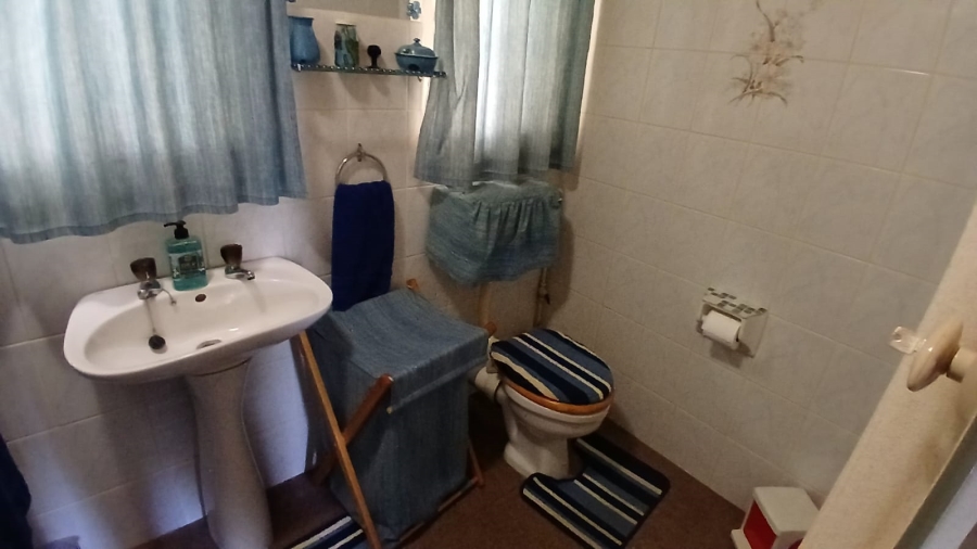 5 Bedroom Property for Sale in Universitas Free State